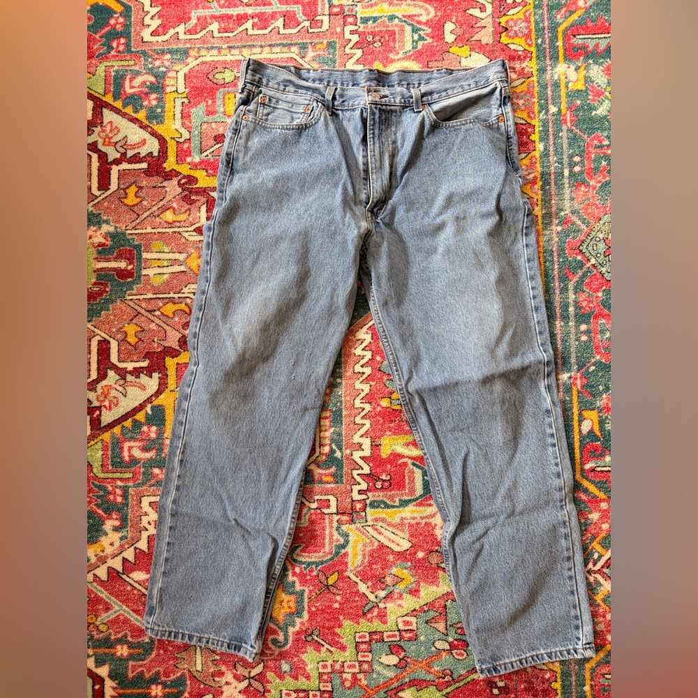 Levi's Men's Relaxed Straight Jeans in Light Blue Wash